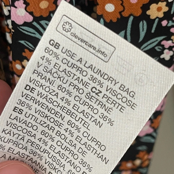 & Other Stories | Wrap Shirt Dress in Dark Floral - Picture 7 of 7